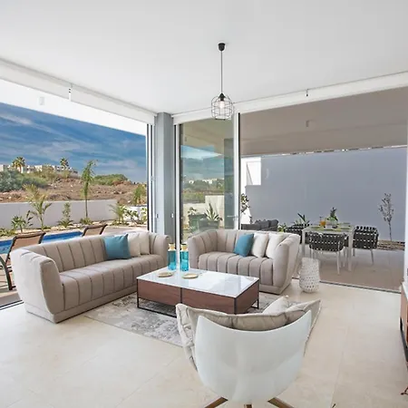 The Ultimate 5 Star Holiday In With Private Pool And Close To The Beach 1556 * Protaras